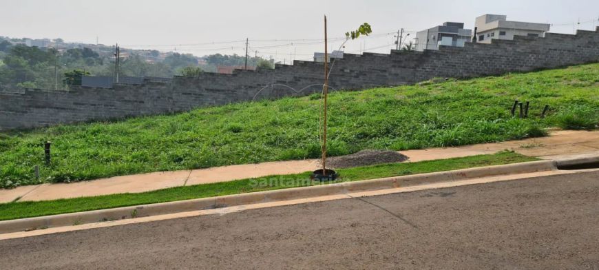 Terreno de 260,68m² à Venda no Condomínio Araguarí em Londrina