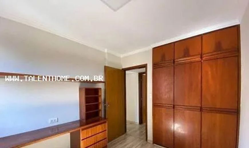 Apartamento para Venda em Londrina, Centro, 3 dormitórios, 1 suíte, 2 banheiros, 1 vaga