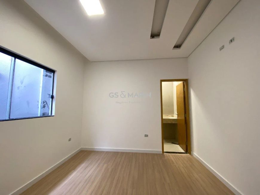 Venda de Casa em Londrina-PR, bairro Parque Residencial Joaquim Toledo Piza