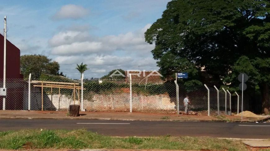 Terreno Comercial à Venda - Av. Salgado Filho, Califórnia, Londrina/PR