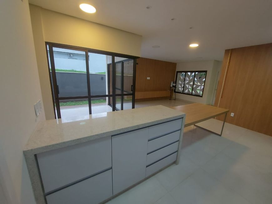 Casa de condomínio para venda com 143 metros quadrados com 3 quartos