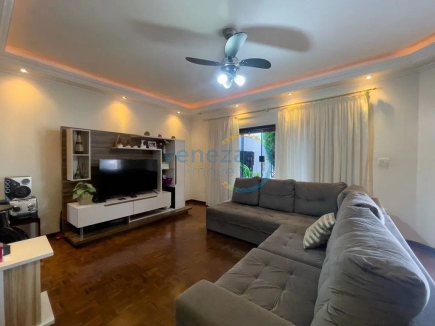 Casa Residencial com 3 quartos à venda por R$ 890000.00, 168.72 m2 - COLISEU - LONDRINA/PR