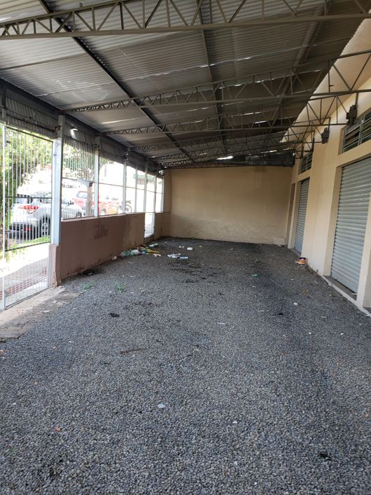 Salão comercial Av Lúcia Helena Gonçalves Viana Jardim Pacaembu Londrina