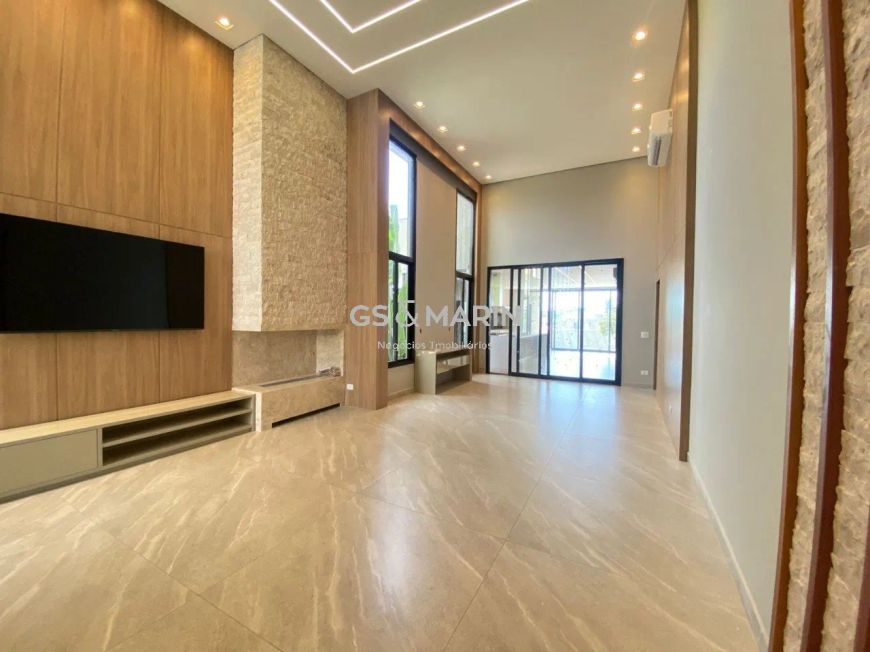 Casa na Zona Sul, disponível para venda