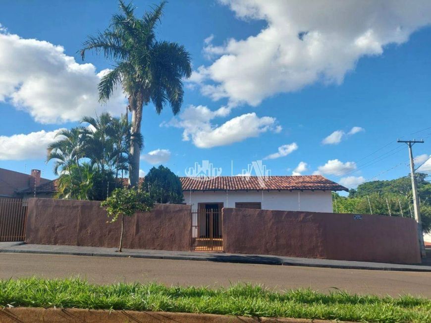 Casa com 3 quartos à venda, 123 m² por R$ 590.000 - Jardim Adriana I - Zona Sul de Londrina/PR