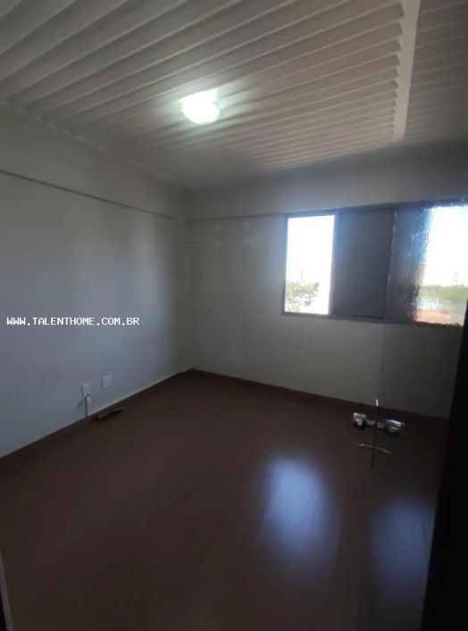 Apartamento para Venda em Londrina, 3 dormitórios, 1 banheiro, 1 vaga