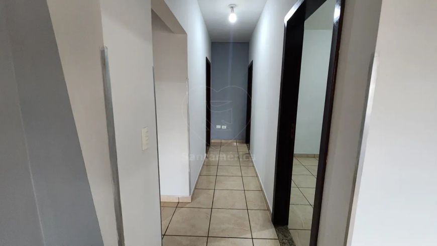 Terreno com 2 casas à Venda na região Norte de Londrina