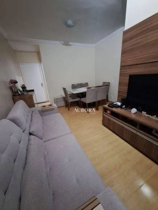 Apartamento no Edifício Village Champagnat com 3 dormitórios à venda, 69 m² por R$ 280.000 - Champag
