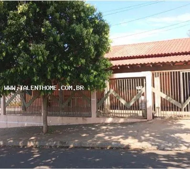 Casa para Venda em Londrina, São Lourenço, 2 dormitórios, 1 banheiro, 2 vagas