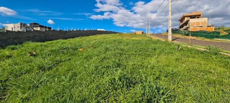 Terreno à venda por R$ 320000.00, 268.00 m2 - PARQUE TAUA - LONDRINA/PR