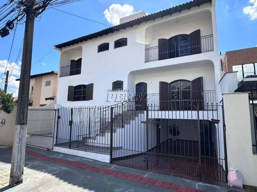 Casa Assobradada com Edícula Completa a venda na rua Henrique Dias, Vila Fujita