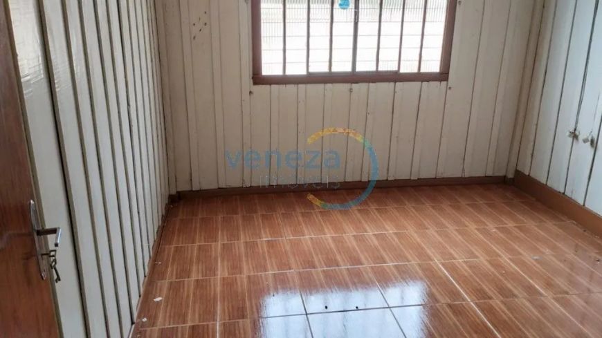 Casa Residencial com 2 quartos à venda por R$ 320000.00, 146.19 m2 - CASTELO - LONDRINA/PR