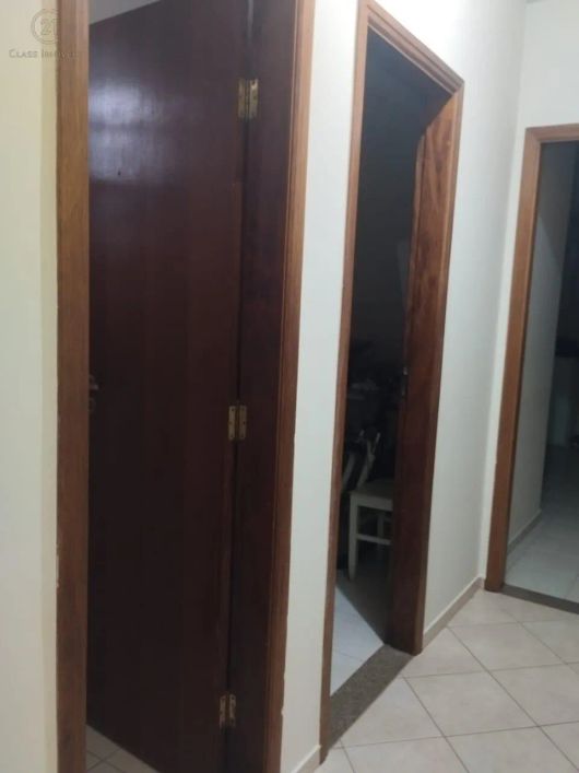 Casa à venda em Londrina, Jardim Belo Horizonte, com 3 quartos, com 80 m²