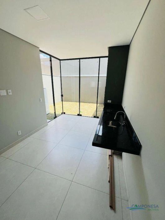 Sobrado com 3 dormitórios à venda, 140 m² por R$ 660.000,00 - Leonor - Londrina/PR