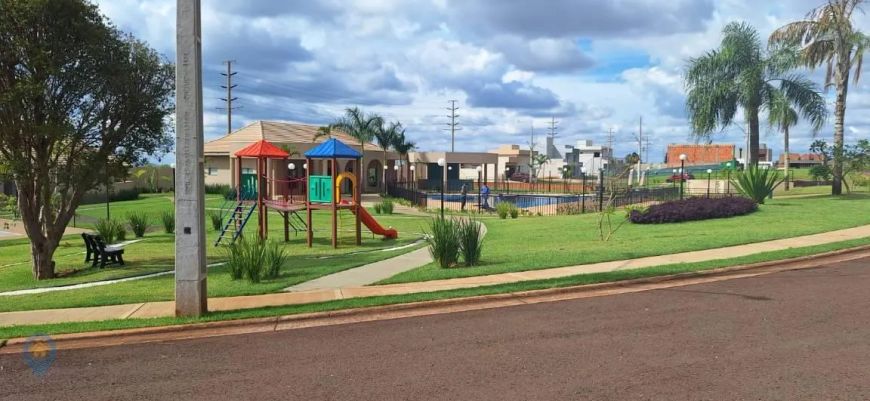 Terreno à venda com 383 m² por R$340.000,00