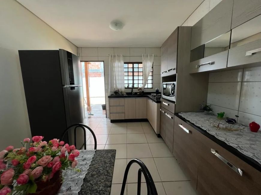Casa com 3 dormitórios à venda, 90 m² por R$ 299,000,00 - Residencial Abussafe - Londrina/PR