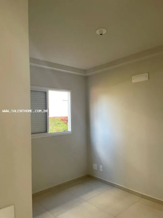Apartamento para Venda em Londrina, 2 dormitórios, 1 banheiro, 1 vaga