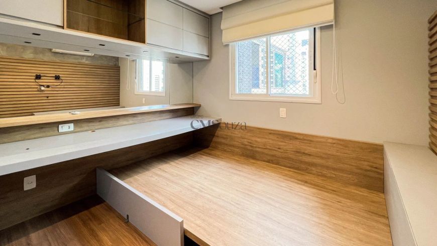 Apartamento com 3 quartos-103m² 2 vagas PARALELAS