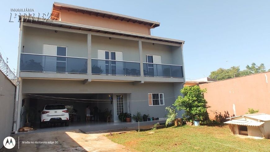 A Imobiliária Perez oferece a você uma ótima oportunidade de sobrado para venda em Londrina.