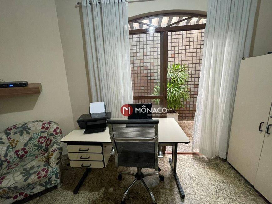 Sobrado com 3 dormitórios à venda, 486 m² por R$ 1.100.000,00 - Chácaras Pietraróia - Londrina/PR