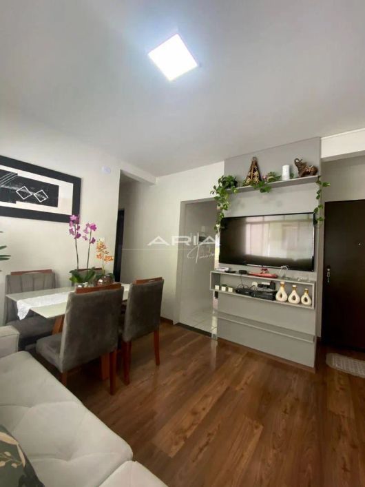 Apartamento com 2 dormitórios à venda, Vila Shimabokuro - Londrina/PR