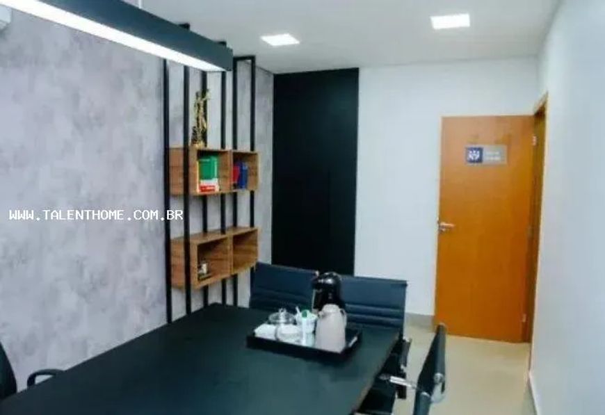 Casa para Venda em Londrina, LAGO PARQUE, 5 dormitórios, 5 banheiros, 7 vagas