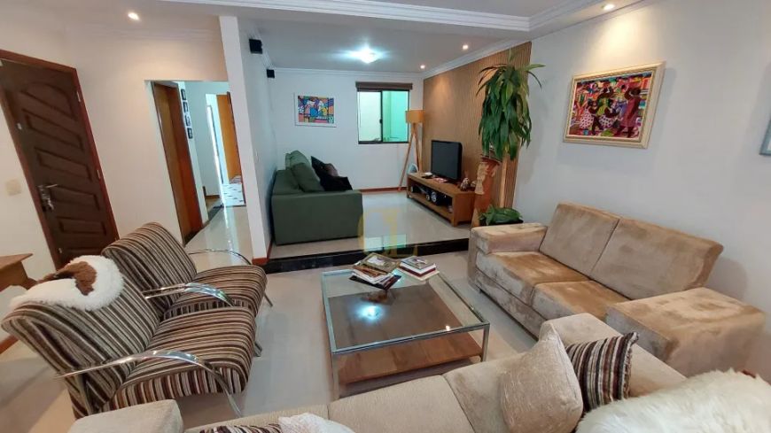 CASA 03 QUARTOS À VENDA ZONA LESTE