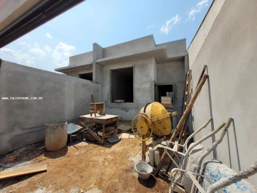 Casa para Venda em Londrina, Jardim Nações Unidas, 3 dormitórios, 1 suíte, 2 banheiros, 1 vaga