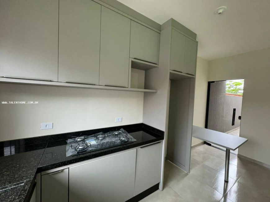 Casa para Venda em Londrina, Ouro Verde, 3 dormitórios, 1 suíte, 2 banheiros, 1 vaga