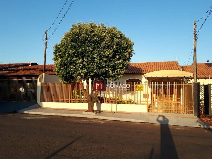 Casa com 3 dormitórios à venda, 117 m² por R$ 400.000,00 - Conjunto Parigot de Souza 3 - Londrina/PR