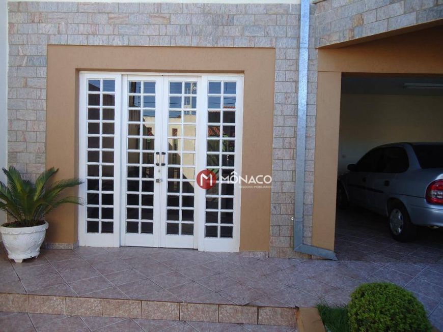 Sobrado com 3 dormitórios à venda, 300 m² por R$ 1.260.000,00 - Amaro - Londrina/PR