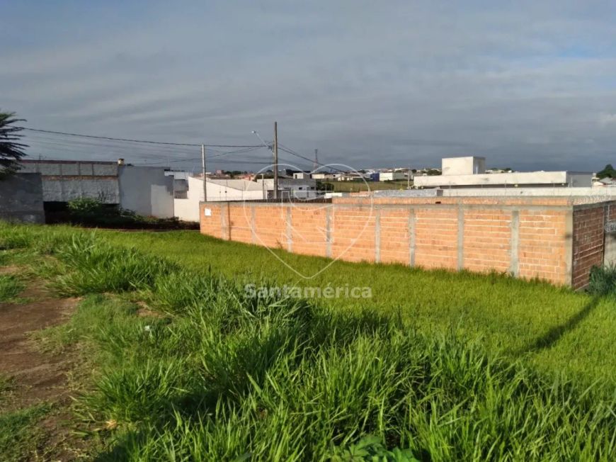 Terreno de 277,44m² à Venda no Jardim Strass, Região Norte