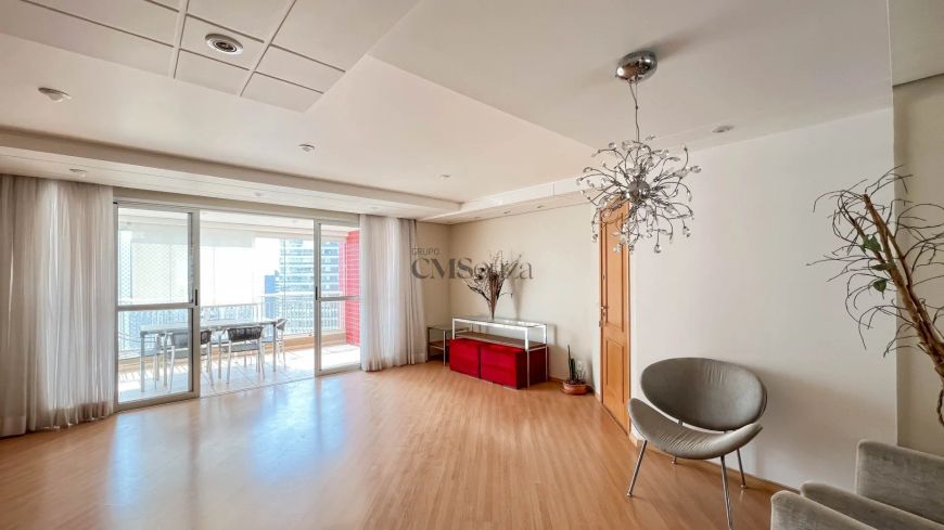 Apartamento com 3 quartos à venda- 130m²- 2 vagas