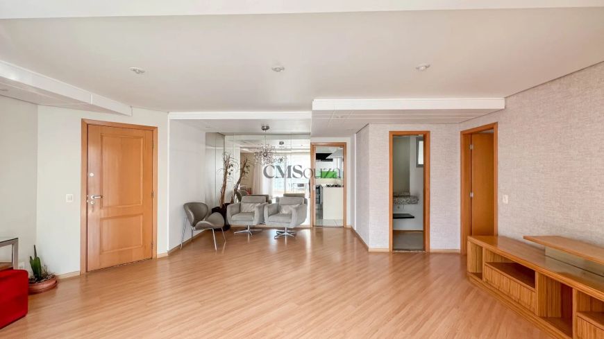 Apartamento com 3 quartos à venda- 130m²- 2 vagas