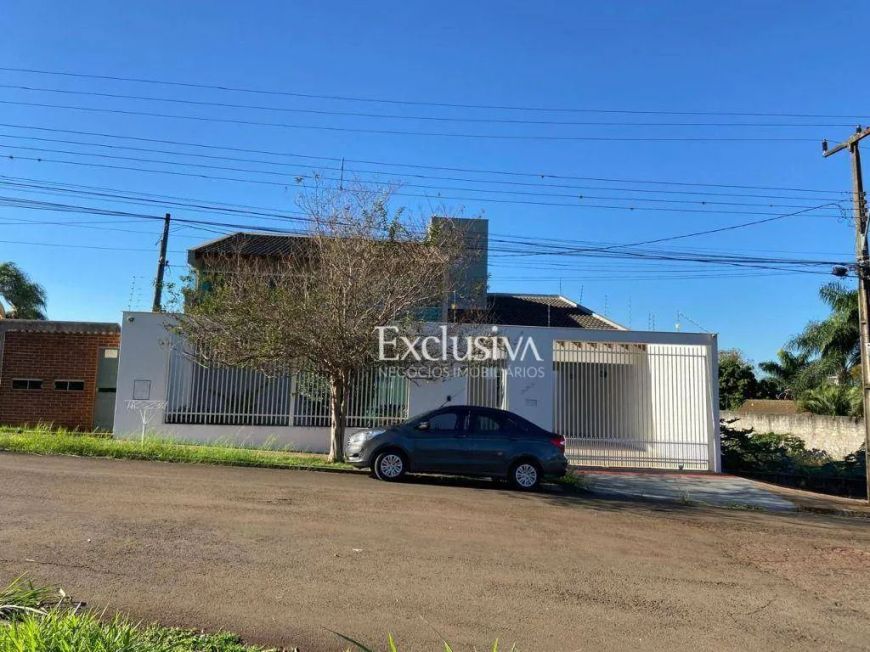 Sobrado com 4 quartos à venda, 410 m² - Tucano - Londrina/PR
