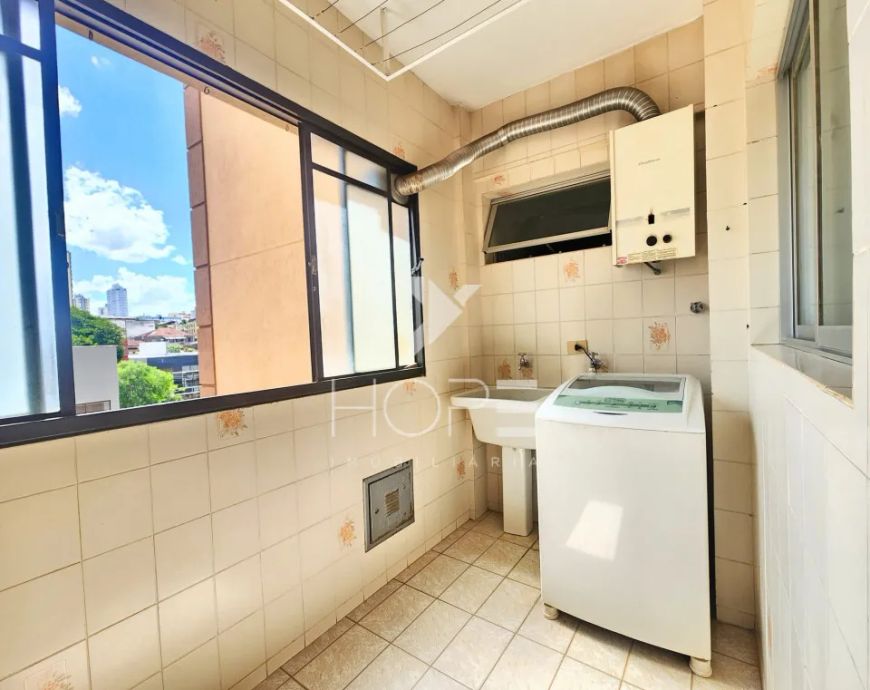 Apartamento à Venda no Centro, Londrina, PR - 3 Quartos (sendo 1 suíte)