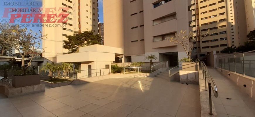 Apartamento a venda na região central de londrina, localizado no condomínio Embaixador