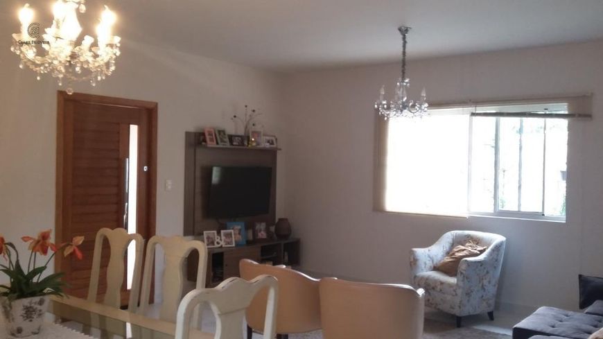 Casa à venda em Londrina, Jardim Alvorada, com 5 quartos, com 300 m²