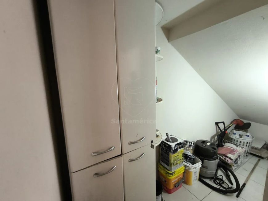 Casa à Venda na Região Leste de Londrina com 3 Dormitórios