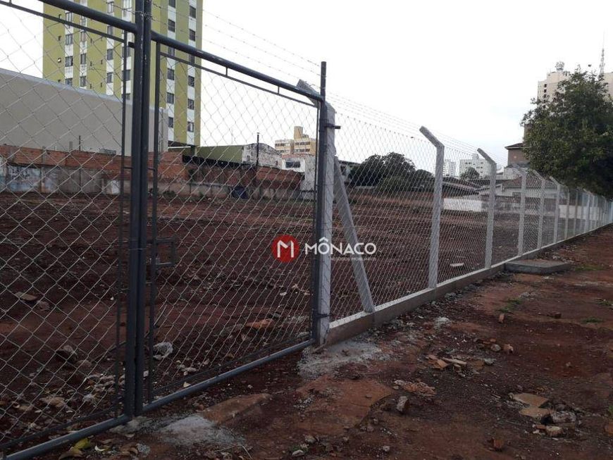 Terreno à venda, 2400 m² por R$ 4.500.000,00 - Vitória - Londrina/PR