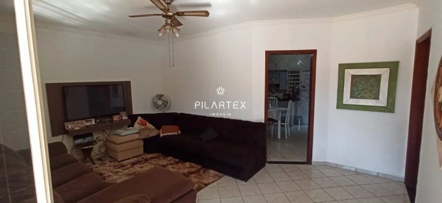 Casa 3 quartos - Vila Brasil