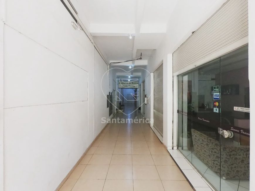 Sala comercial à venda na região Central, com 43,63m² de área privativa.