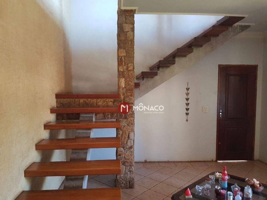 Sobrado com 3 dormitórios à venda, 289 m² por R$ 800.000,00 - Messiânico - Londrina/PR
