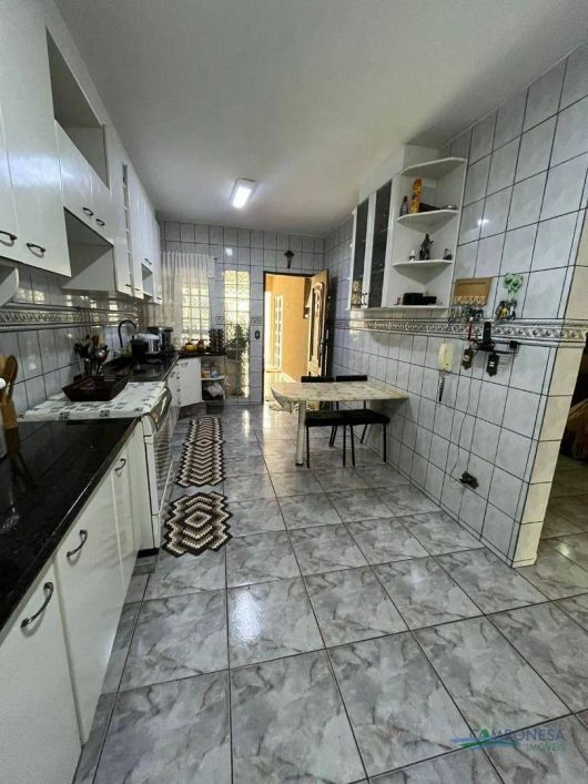 Casa com 4 dormitórios à venda, 180 m² por R$ 850.000,00 - Alpes - Londrina/PR