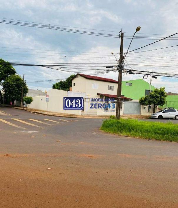 Casa Sobrado no Jardim Leonor de esquina residencial e comercial - R$-420.000,00