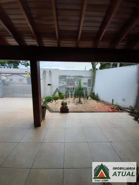 Casa residencial com 03 quartos sendo 01 suíte na região Leste de Londrina