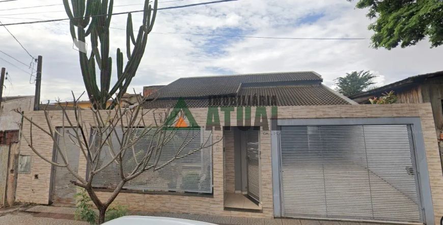 Casa residencial com 03 quartos sendo 01 suíte na região Leste de Londrina