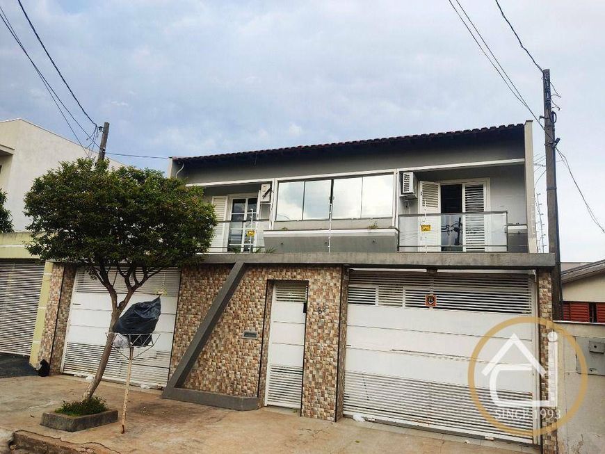 Casa com 3 dormitórios à venda, 200 m² por R$ 550.000,00 - Conjunto Semiramis Barros Braga - Londrin