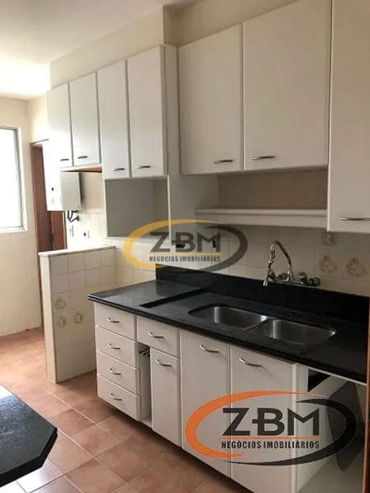 Apartamento à venda, 03 Quartos (01 suíte), Armários, Elevador, 01 Vaga de garagem, 70,01 m² útil,