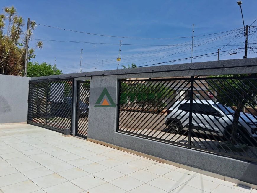 Casa com 3 quartos sendo um suíte na região Sul de Londrina